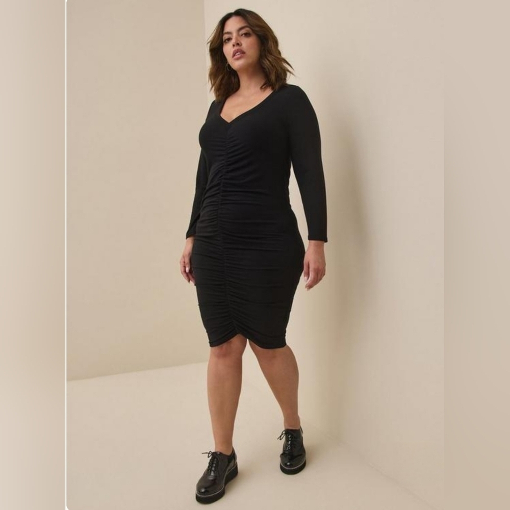 Torrid Long Sleeve Black Jersey Bodycon Ruched Knee Length Dress Size 1X